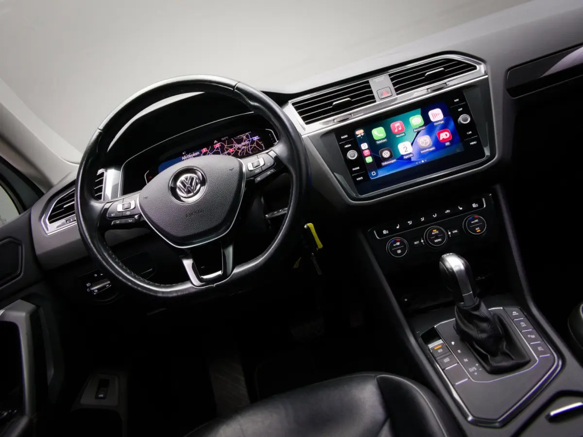 1.5 TSI ACT Highline Business R-Line (PANO, TREKHAAK, ADAPTIVE CRUISE, APPLE CARPLAY/ANDROID AUTO, 360 CAMERA)