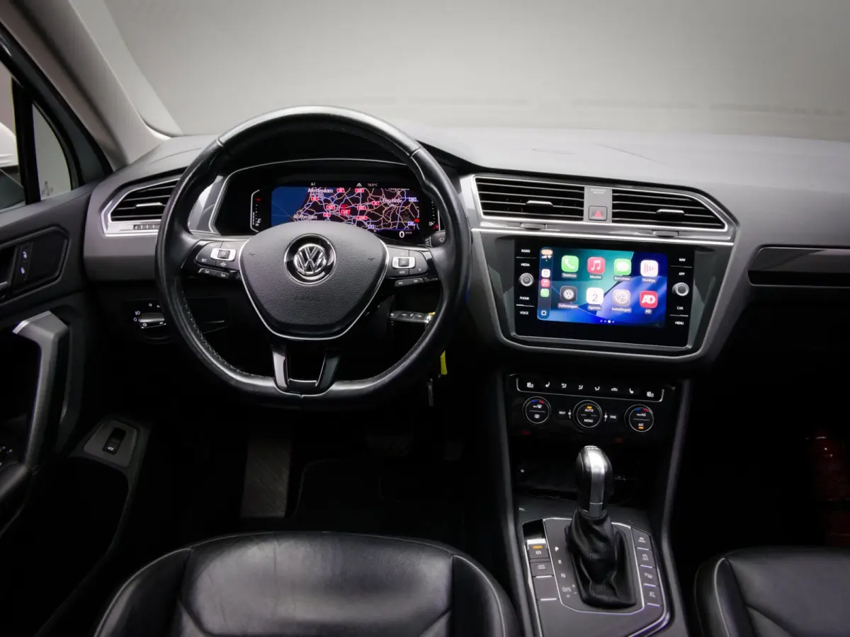 1.5 TSI ACT Highline Business R-Line (PANO, TREKHAAK, ADAPTIVE CRUISE, APPLE CARPLAY/ANDROID AUTO, 360 CAMERA)