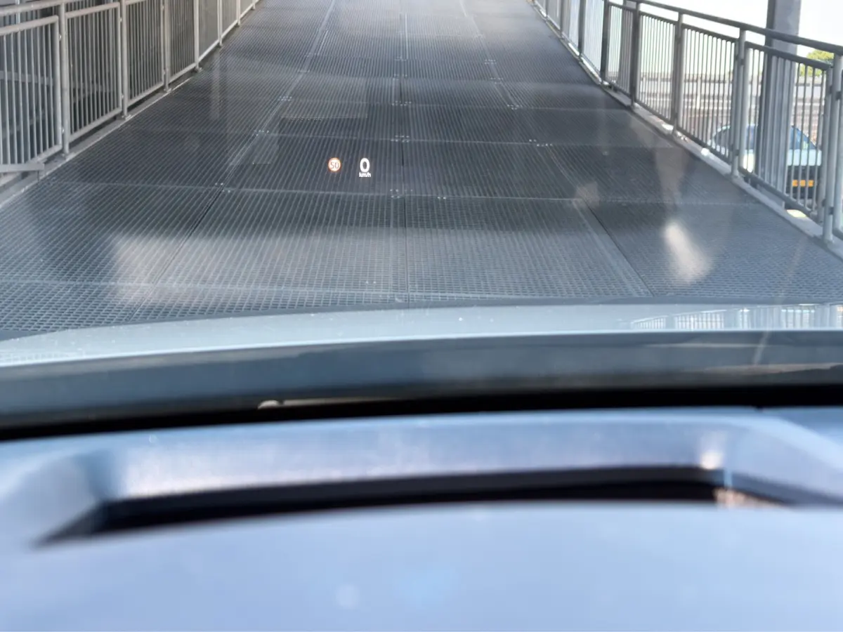 2.0 180pk SkyActiv-X M Hybrid Comfort Automaat | Trekhaak | Camera | Climate controle | Adaptive cruise controle | Dodehoek detectie | Elektrische achterklep | Keyless entry | Sensoren voor 