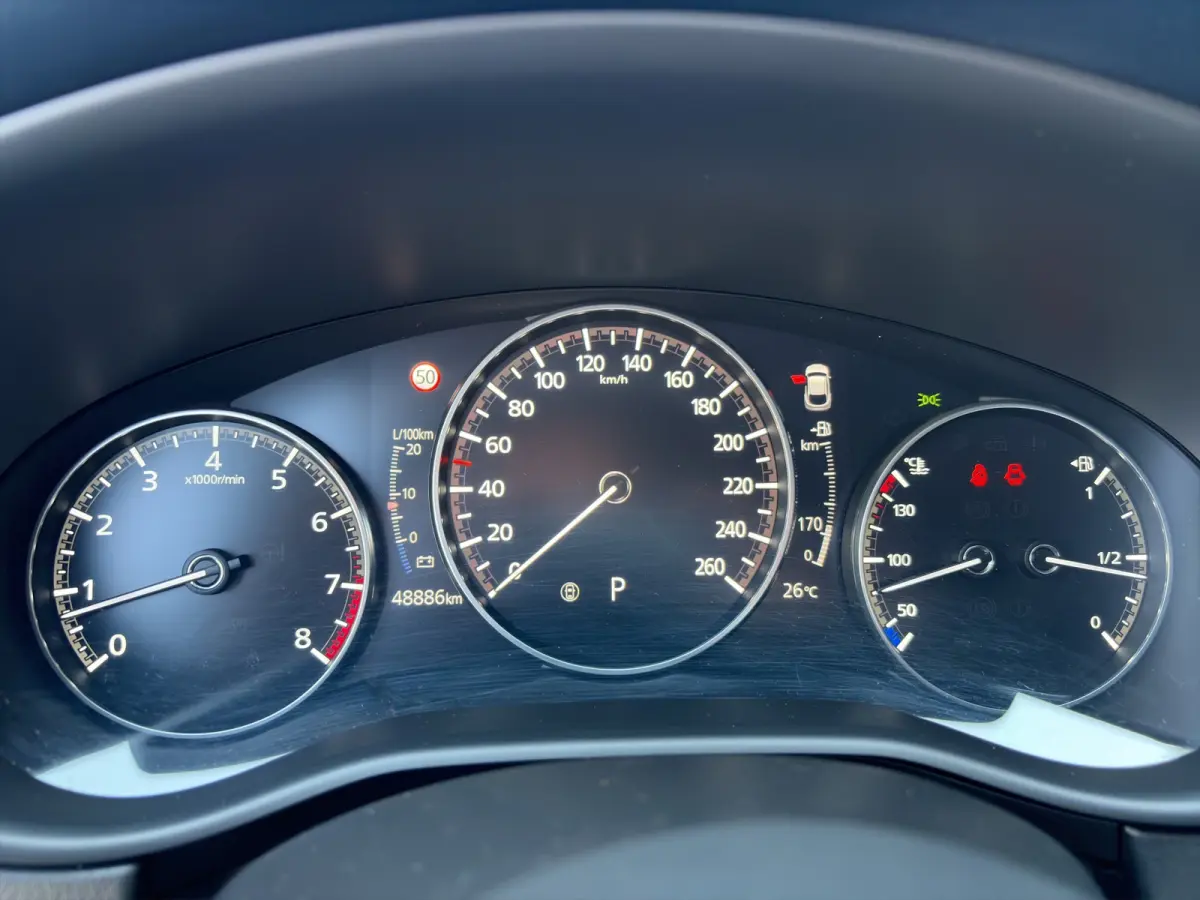 2.0 180pk SkyActiv-X M Hybrid Comfort Automaat | Trekhaak | Camera | Climate controle | Adaptive cruise controle | Dodehoek detectie | Elektrische achterklep | Keyless entry | Sensoren voor 