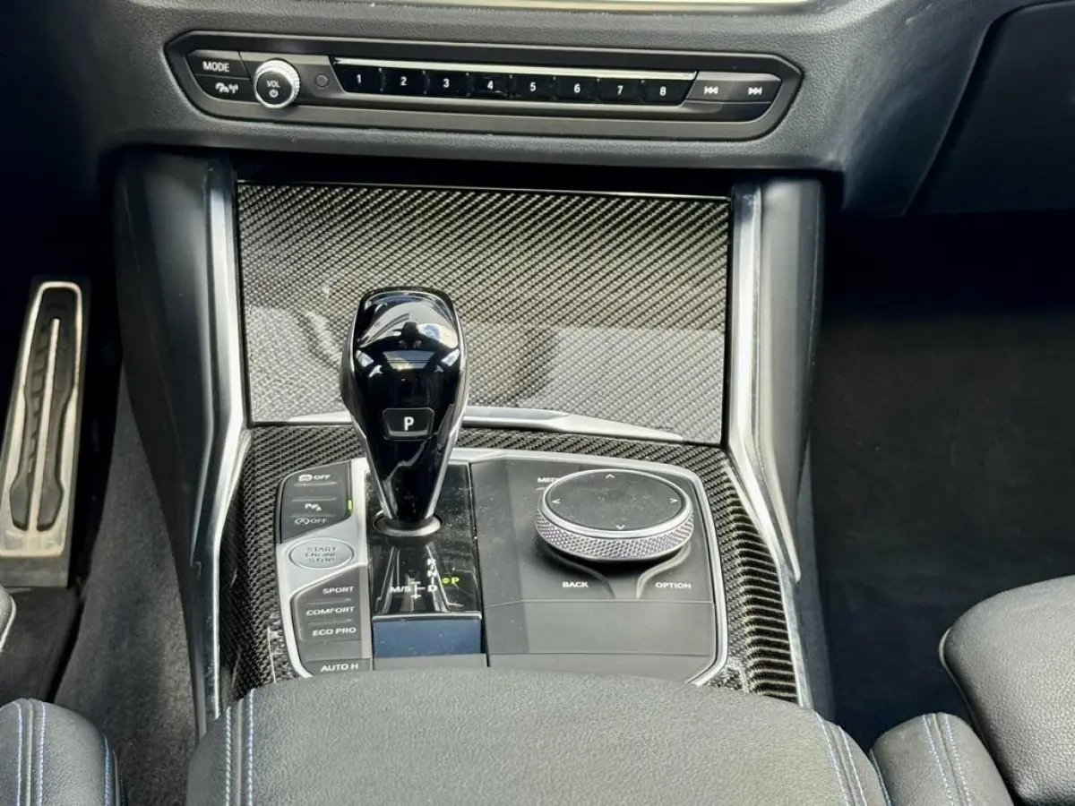 330 i M Sport | Pano | M-perf. Velg | Carbon | Head Up | LASER