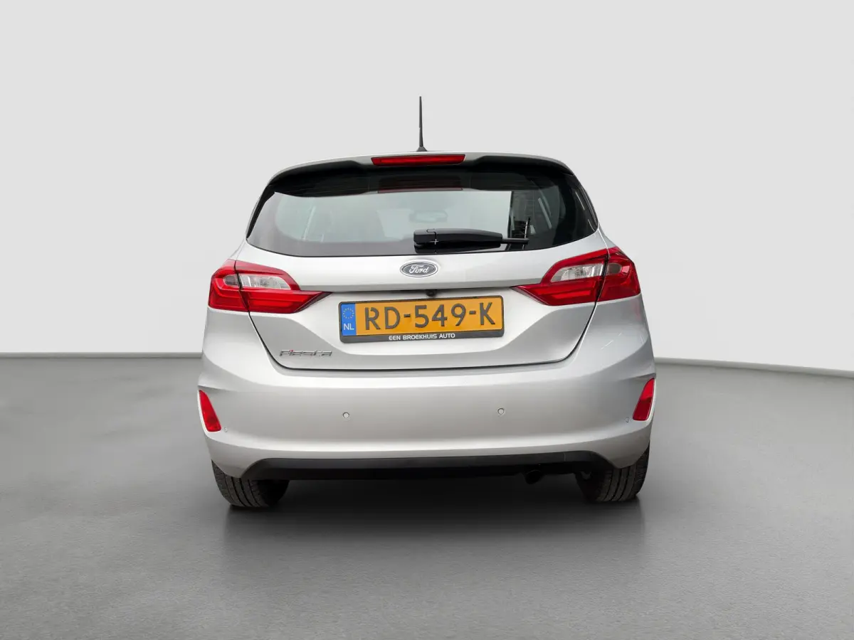 1.0 100pk EcoBoost Titanium | Camera | Adaptive cruise controle | B&O Audio | Voorruitverwarming | Carplay | Parkeersensoren voor en achter | Navigatie | Climate controle