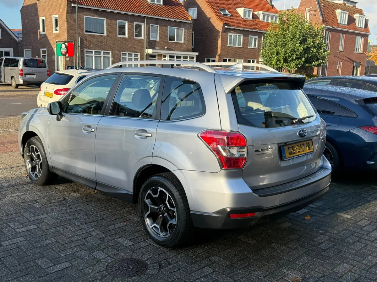 2.0 Comfort, Stoelverwarming,Climate control,Cruise control,L.M.Velgen