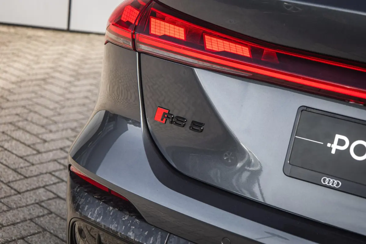 RS 5 Avant 2.9 e-hybrid 639pk quattro | Keramisch | Carbon Camouflage | Audi Sportpakket | Panoramadak