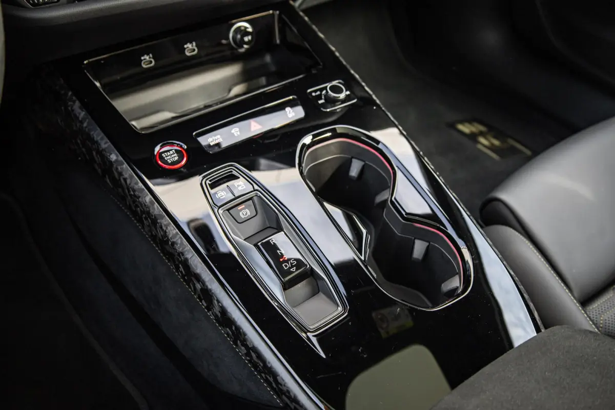 RS 5 Avant 2.9 e-hybrid 639pk quattro | Keramisch | Carbon Camouflage | Audi Sportpakket | Panoramadak