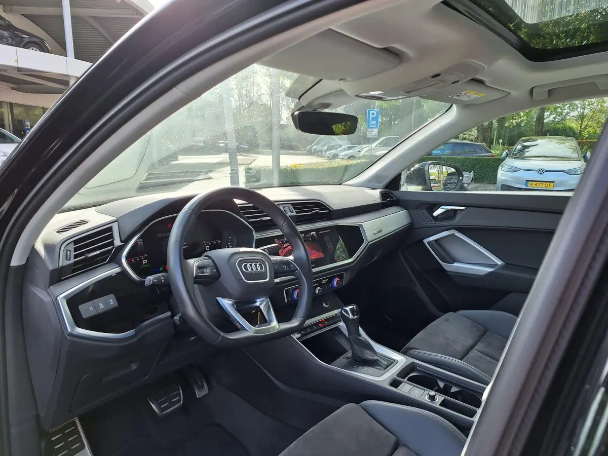 35 TFSI S-Line (Pano,Trekhaak,Camera,Virtual)