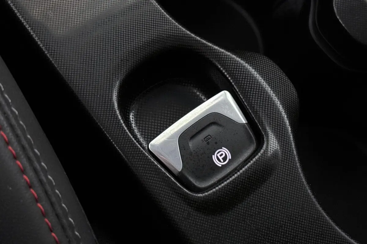 1.5 Hybrid Sport Automaat Camera Keyless Dodehoek