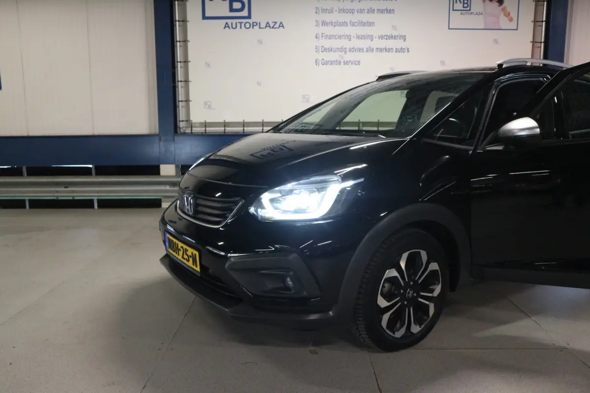 1.5 e:HEV Crosstar DEALER ONDERHOUDEN/ CARPLAY/ STOELVERWARMING