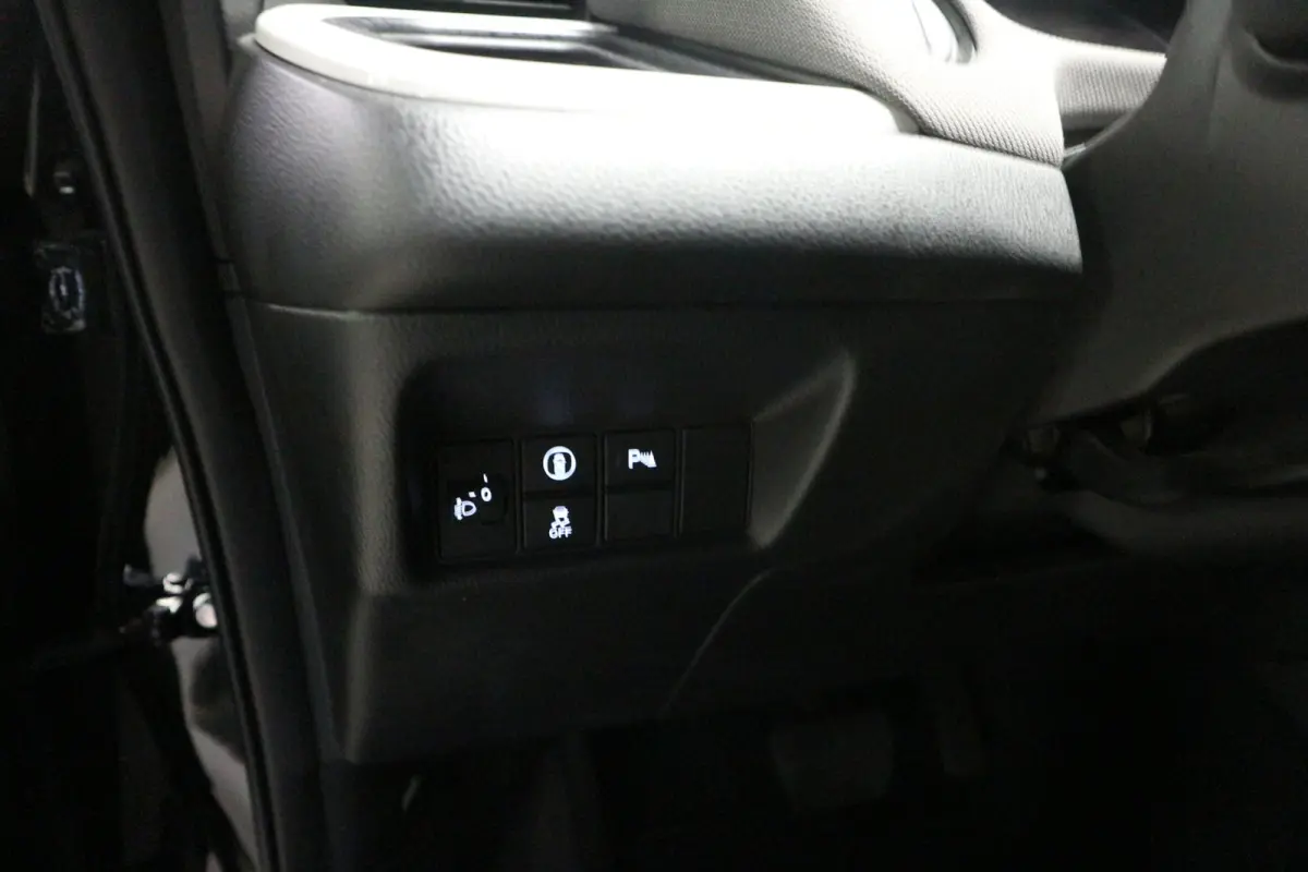 1.5 e:HEV Crosstar DEALER ONDERHOUDEN/ CARPLAY/ STOELVERWARMING