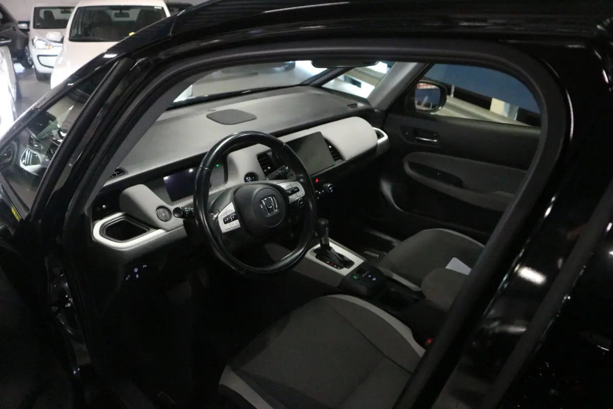 1.5 e:HEV Crosstar DEALER ONDERHOUDEN/ CARPLAY/ STOELVERWARMING