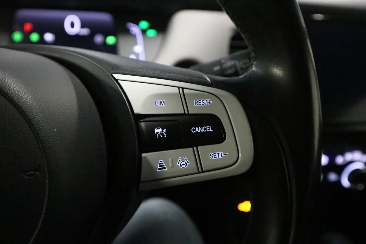 1.5 e:HEV Crosstar DEALER ONDERHOUDEN/ CARPLAY/ STOELVERWARMING