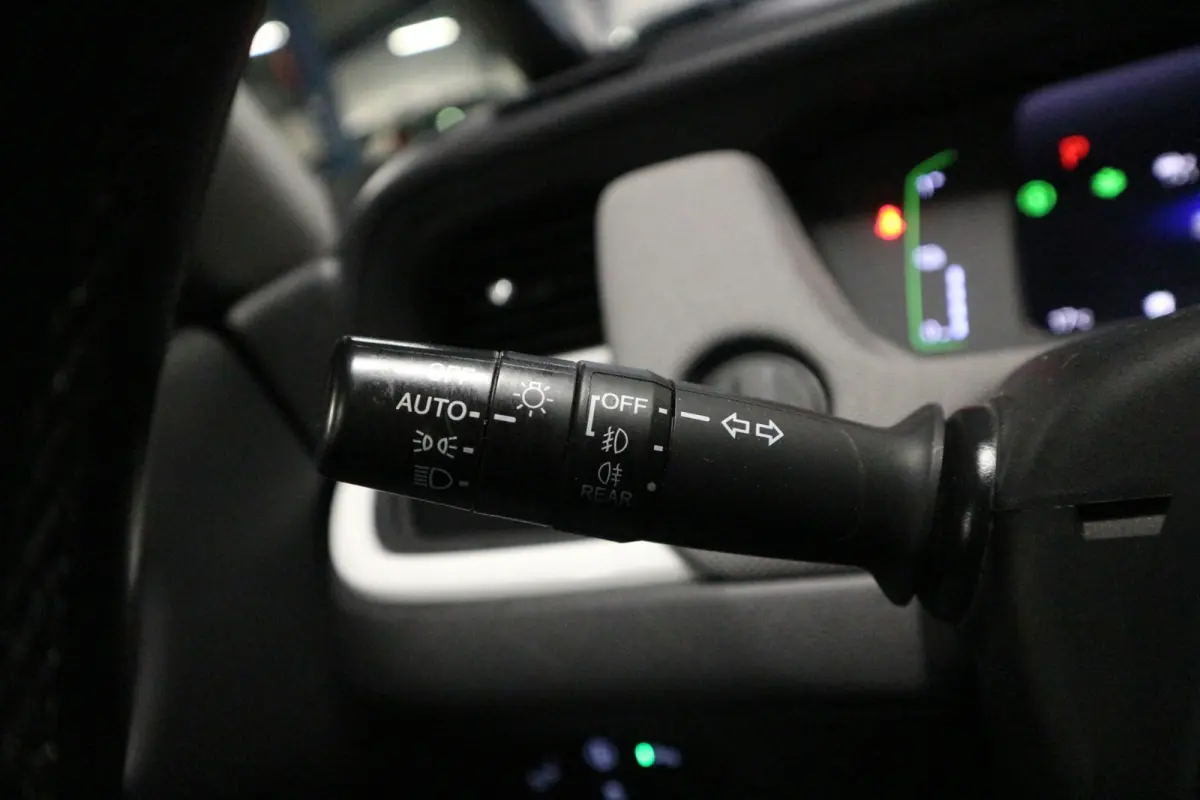 1.5 e:HEV Crosstar DEALER ONDERHOUDEN/ CARPLAY/ STOELVERWARMING