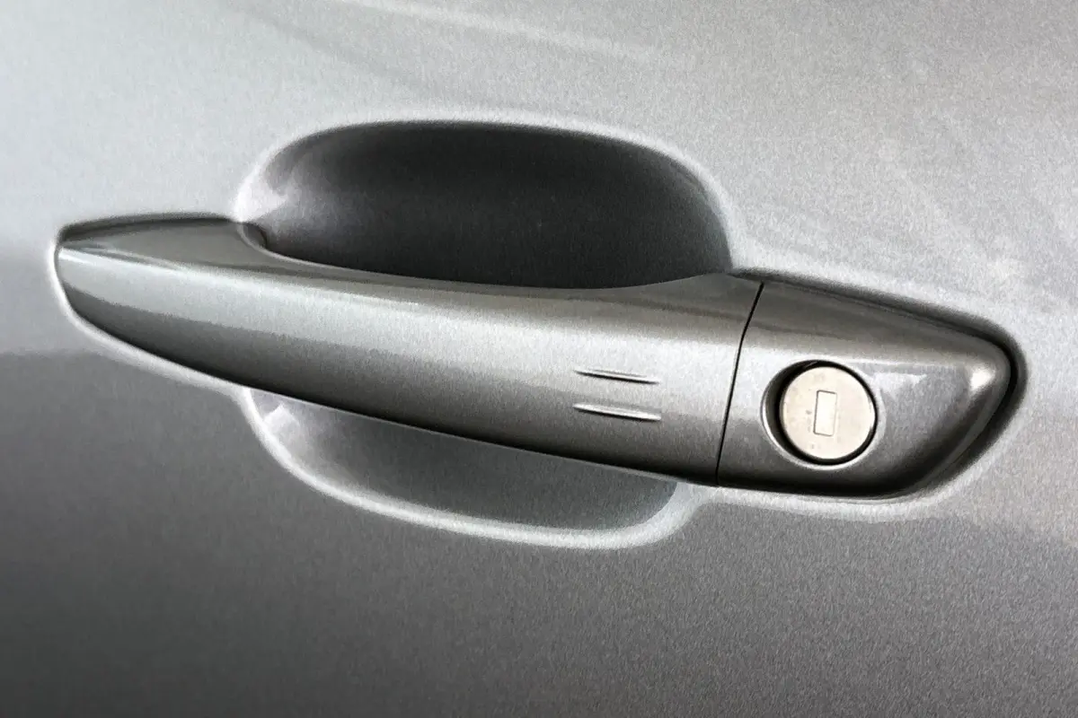 1.2 e-Hybrid Summit Camera Keyless JBL Apple CarPlay