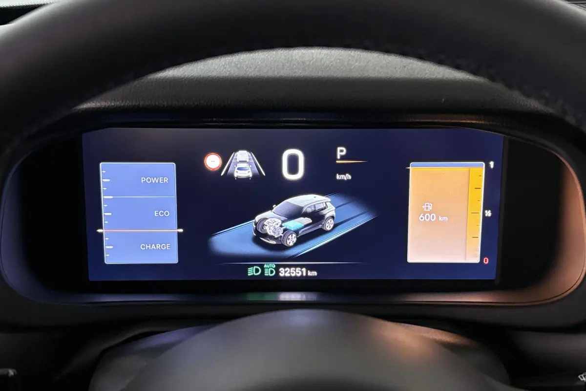 1.2 e-Hybrid Summit Camera Keyless JBL Apple CarPlay