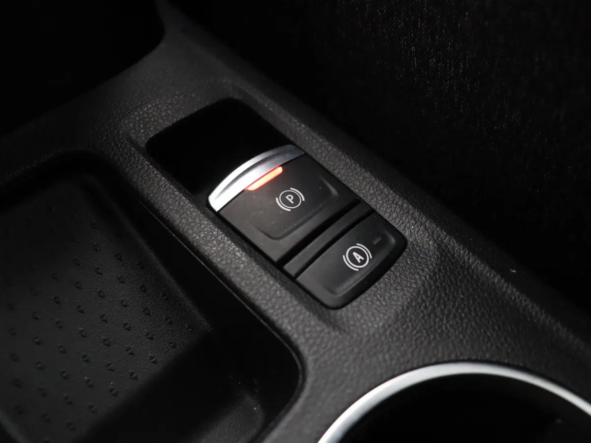 1.8 E-Tech full hybrid 160 techno | Adaptieve cruise control | Digitale Cockpit | Apple Carplay | Achteruitrijcamera |