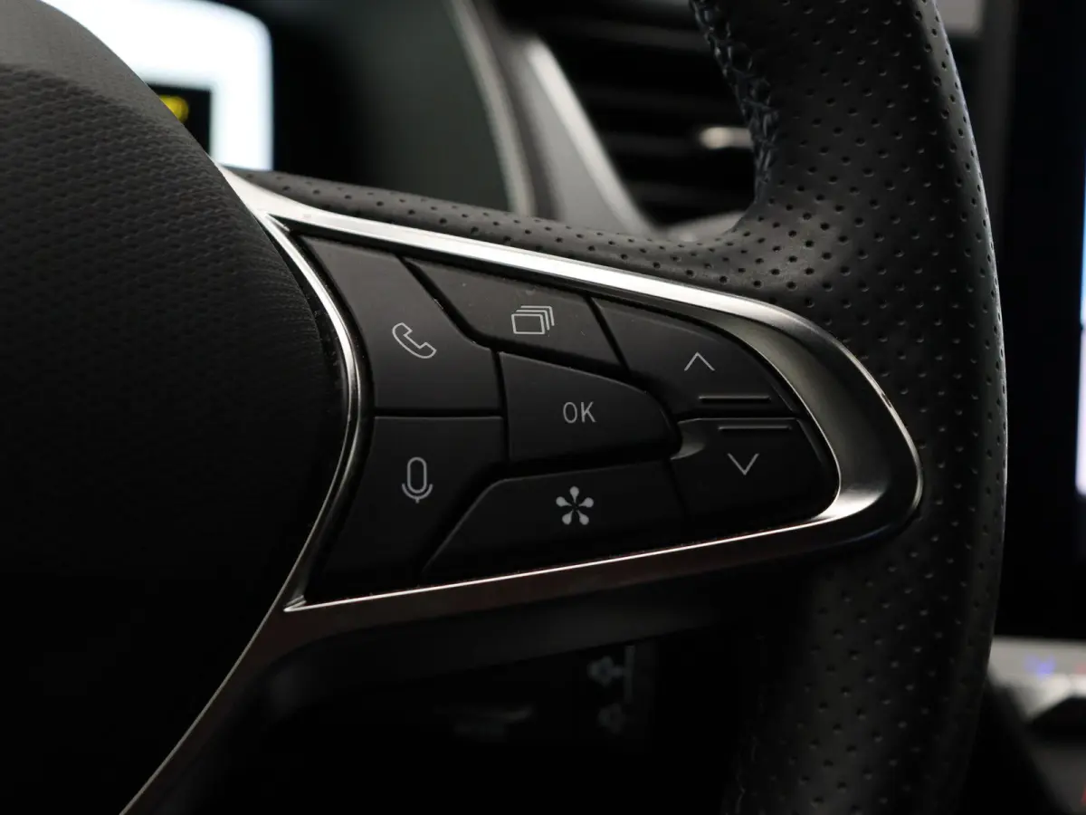 1.8 E-Tech full hybrid 160 techno | Adaptieve cruise control | Digitale Cockpit | Apple Carplay | Achteruitrijcamera |