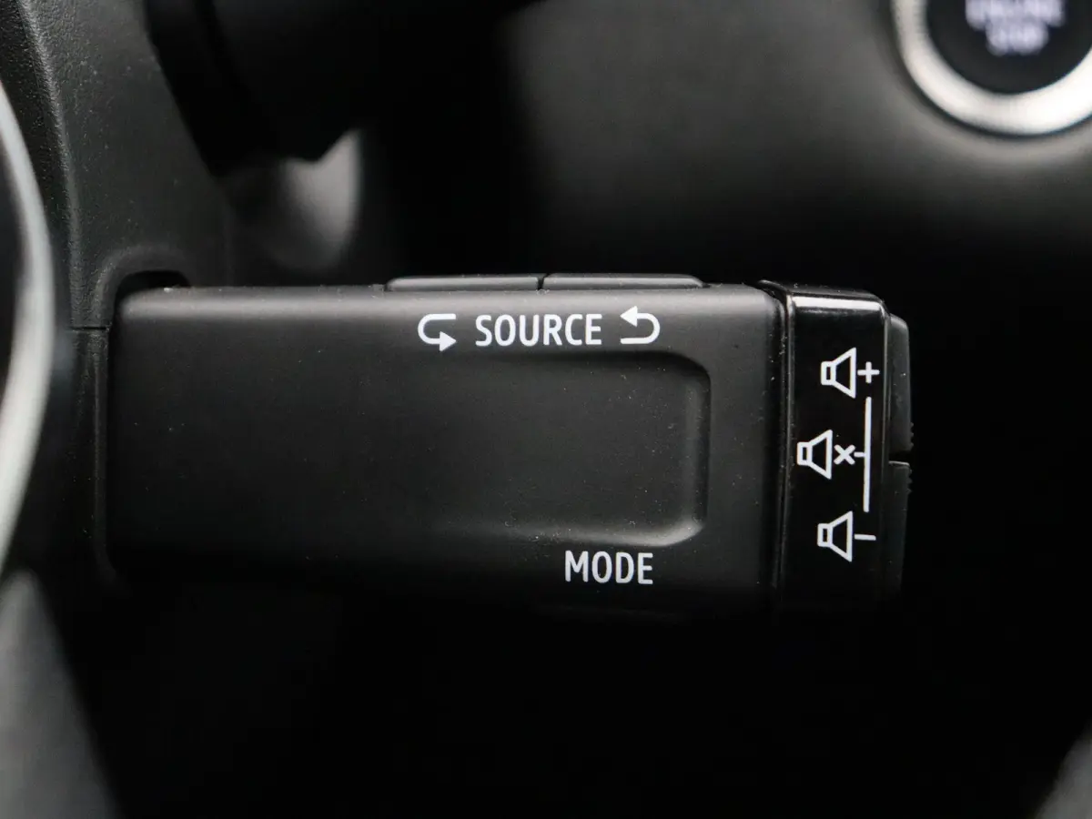 1.8 E-Tech full hybrid 160 techno | Adaptieve cruise control | Digitale Cockpit | Apple Carplay | Achteruitrijcamera |