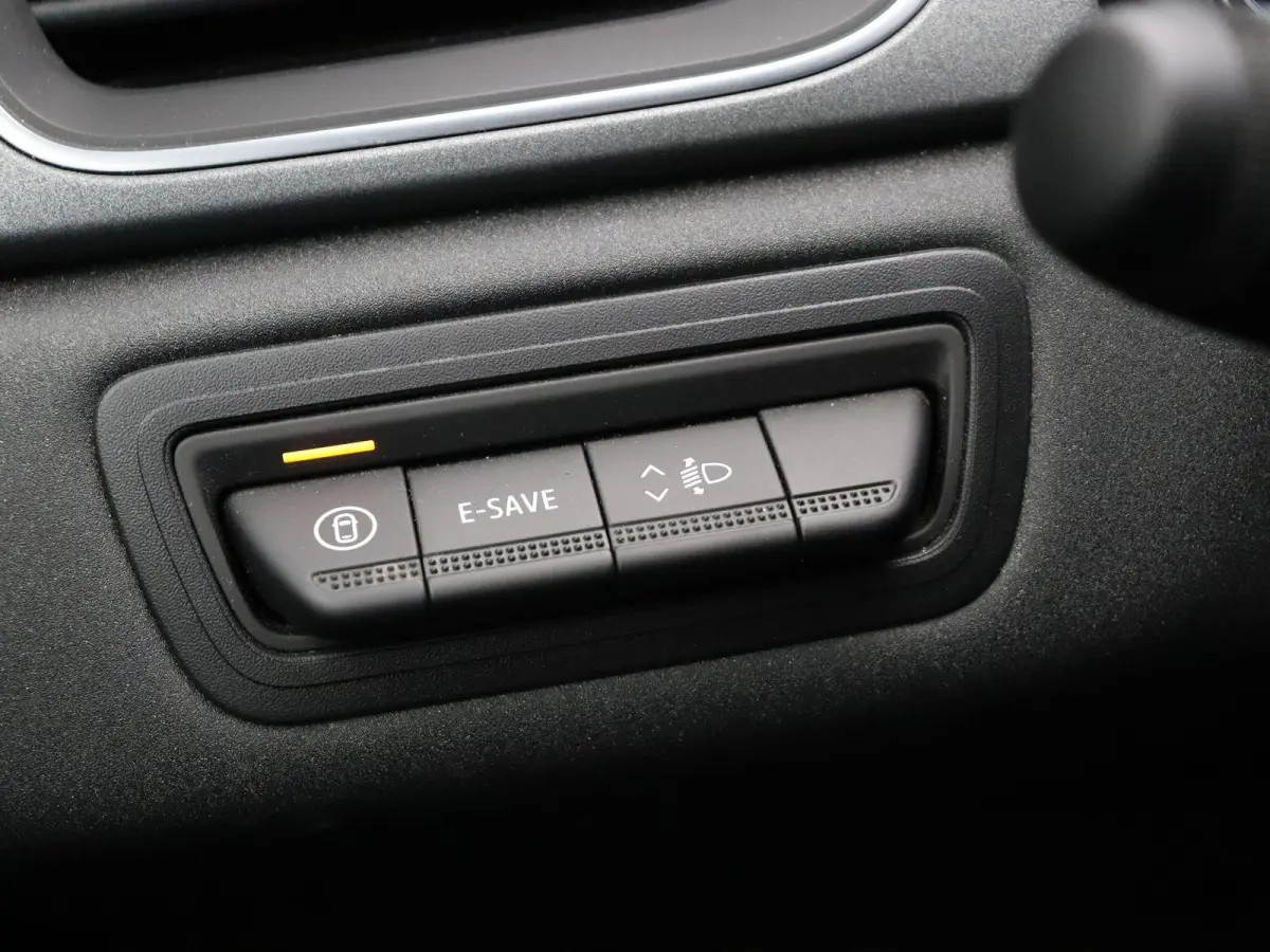 1.8 E-Tech full hybrid 160 techno | Adaptieve cruise control | Digitale Cockpit | Apple Carplay | Achteruitrijcamera |