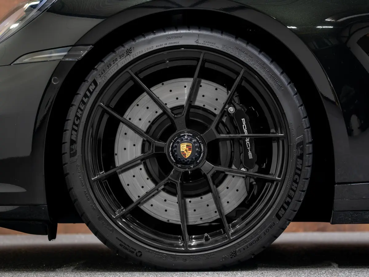 3.6 T-Hybrid Carrera 4 GTS | PTS | Lift | Burmester | InnoDrive | Achterasbest. | Stoelventilatie | Pano | 18-weg |