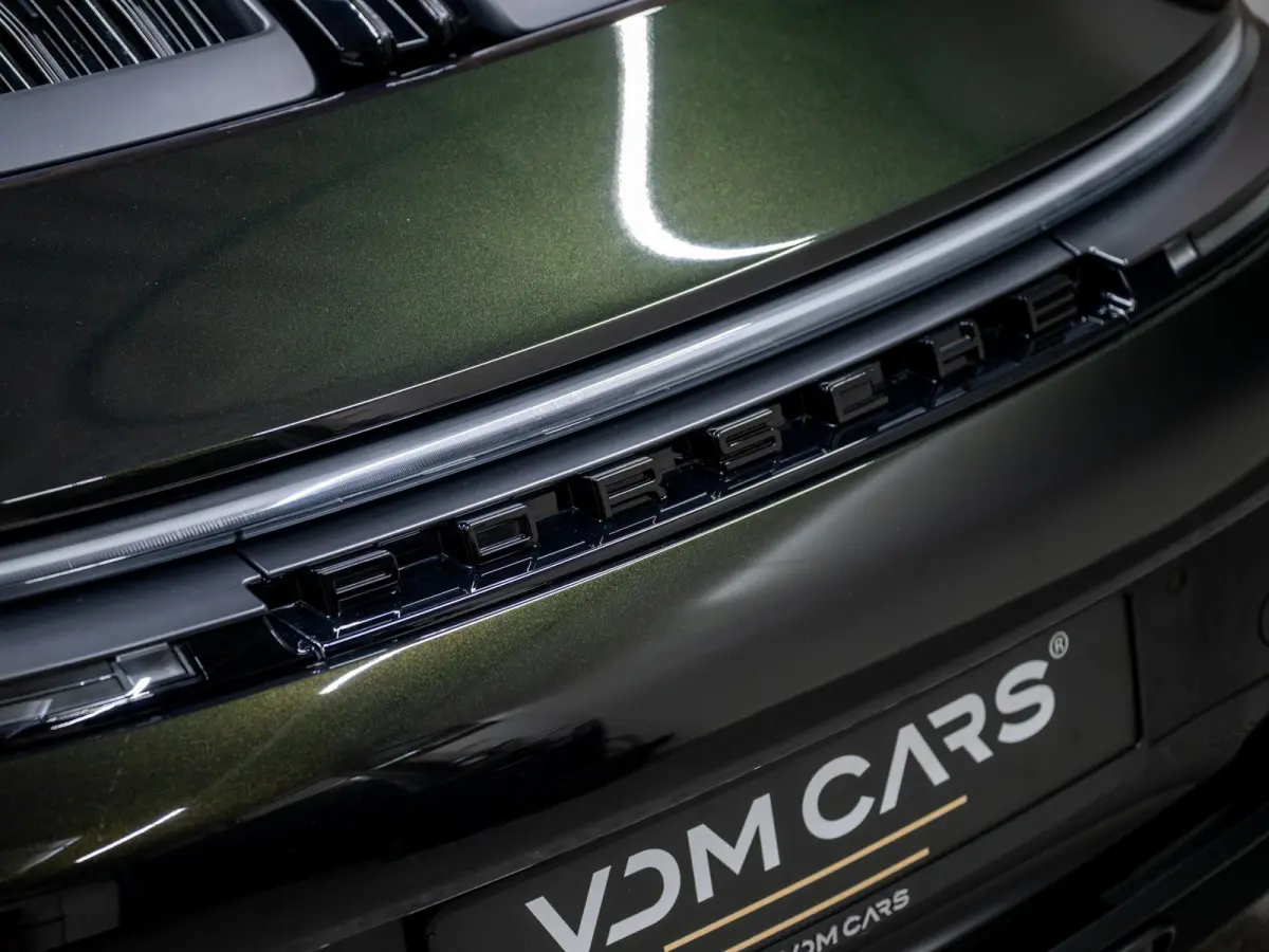 3.6 T-Hybrid Carrera 4 GTS | PTS | Lift | Burmester | InnoDrive | Achterasbest. | Stoelventilatie | Pano | 18-weg |