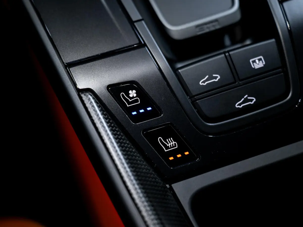 3.6 T-Hybrid Carrera 4 GTS | PTS | Lift | Burmester | InnoDrive | Achterasbest. | Stoelventilatie | Pano | 18-weg |