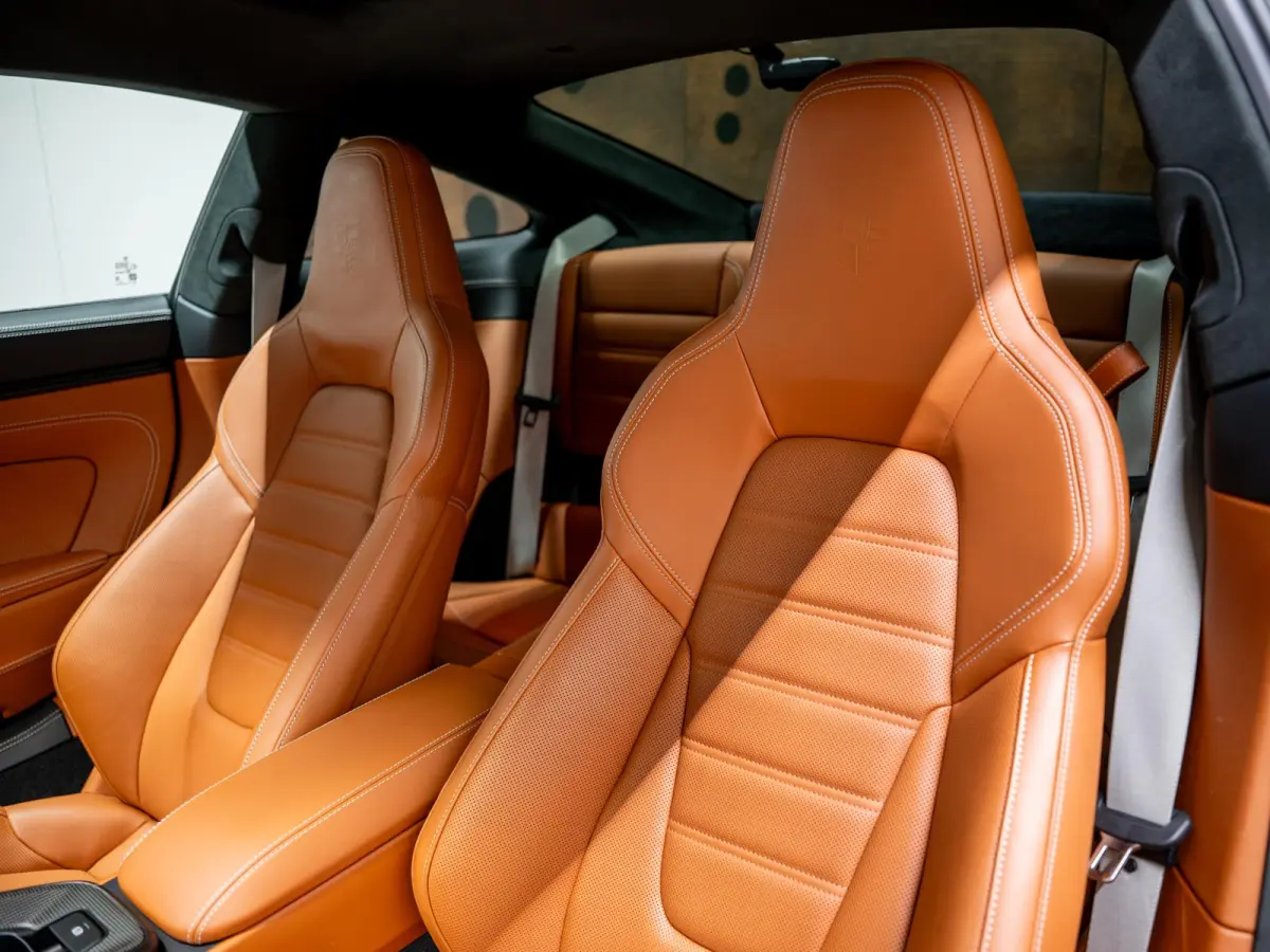 3.6 T-Hybrid Carrera 4 GTS | PTS | Lift | Burmester | InnoDrive | Achterasbest. | Stoelventilatie | Pano | 18-weg |