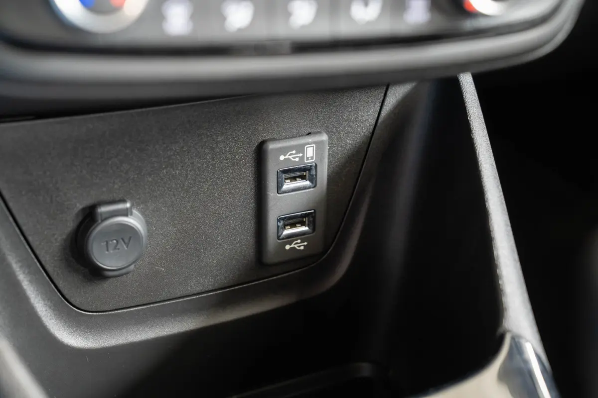 1.2 Turbo Edition | Navigatie | Parkeersensoren | Apple Carplay & Android Auto | Airco | Bluetooth | Cruise Controle | USB |