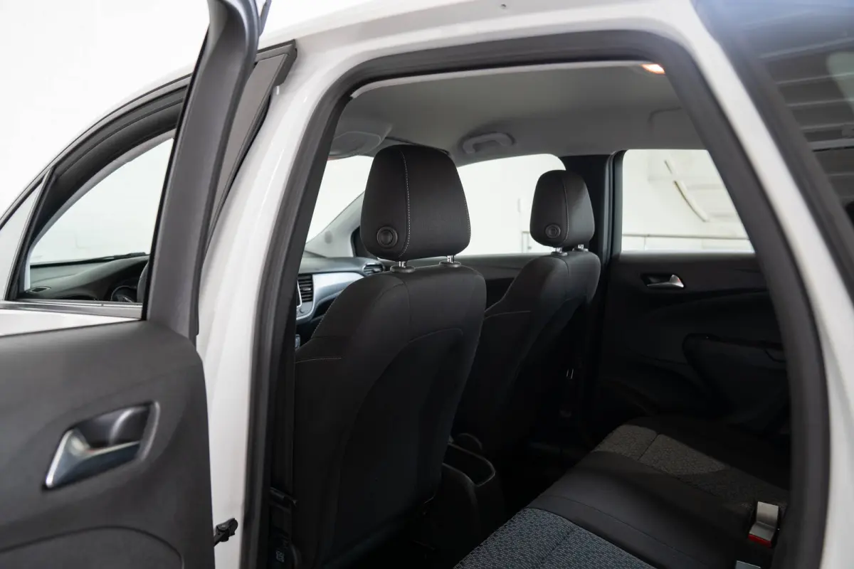1.2 Turbo Edition | Navigatie | Parkeersensoren | Apple Carplay & Android Auto | Airco | Bluetooth | Cruise Controle | USB |