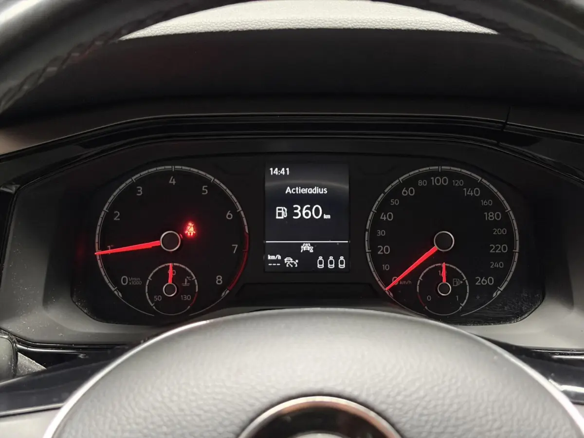 1.0 TSI R-Line Edit. |IQ.DRIVE|PDC|APP.|16"