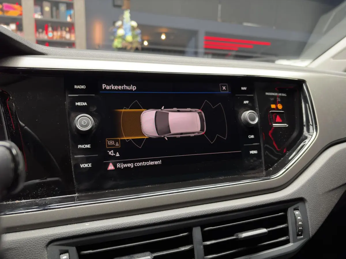 1.0 TSI R-Line Edit. |IQ.DRIVE|PDC|APP.|16"