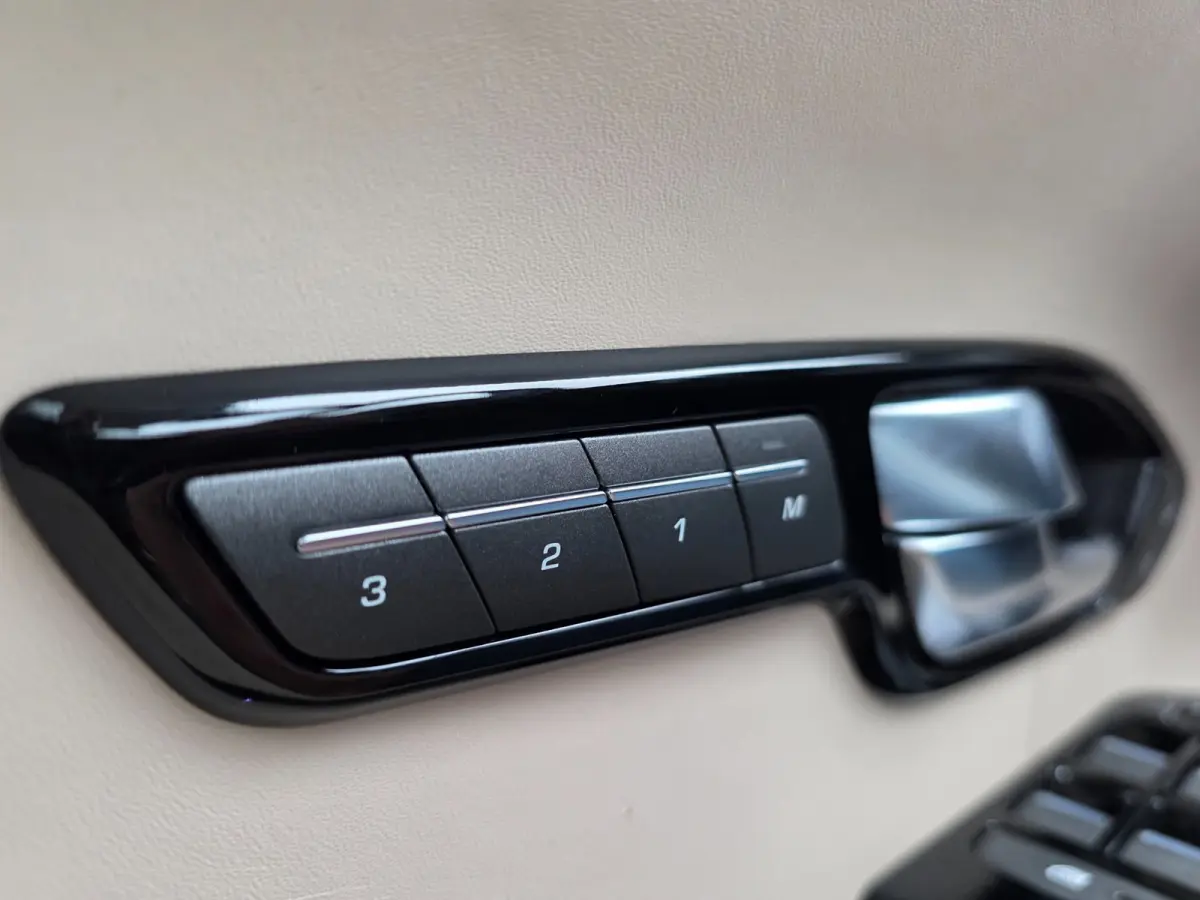 2.0 Si 4WD Prestige AUTOMAAT/pano/TREKHAAK