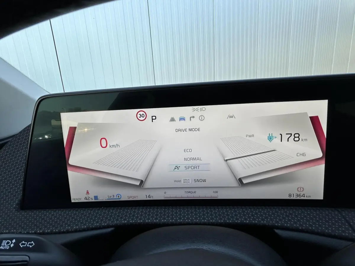 Plus Advanced 77.4 kWh SOH 100% I TREKHAAK I OPENDAK I LEER + CAMERA I ORG.NL + NAP + DEALER O.H.