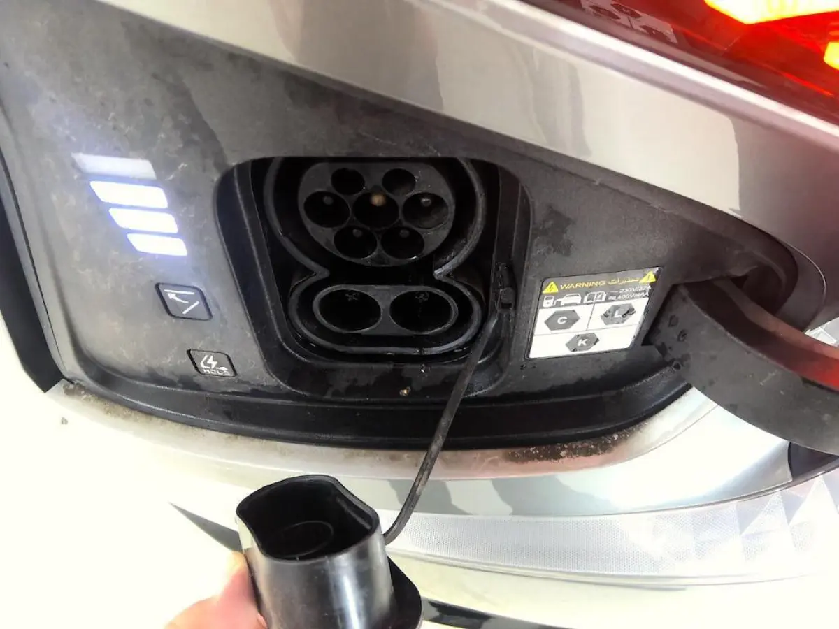 Plus Advanced 77.4 kWh SOH 100% I TREKHAAK I OPENDAK I LEER + CAMERA I ORG.NL + NAP + DEALER O.H.
