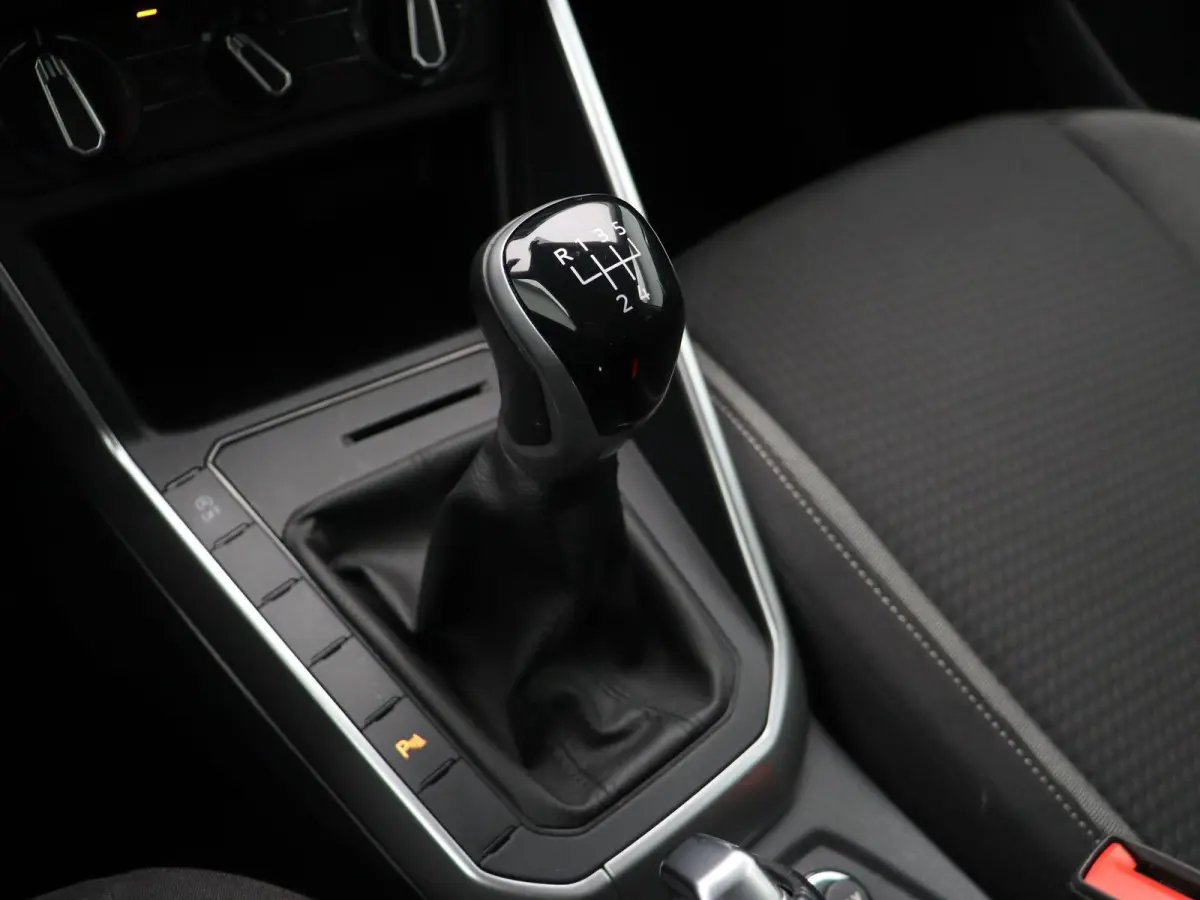 1.0 TSI Go | Parkeersensoren rondom |  Adaptieve Cruise Control | Apple Carplay & Android Auto |
