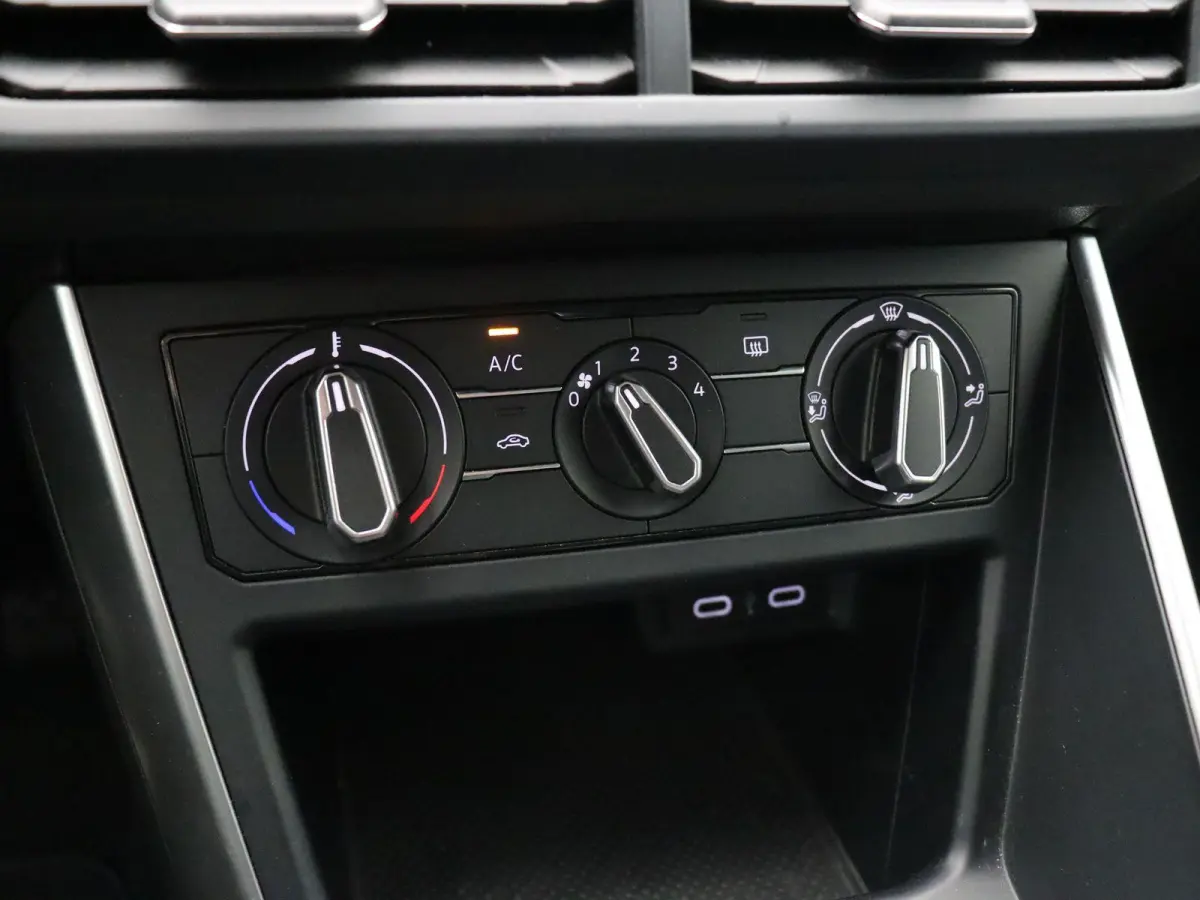 1.0 TSI Go | Parkeersensoren rondom |  Adaptieve Cruise Control | Apple Carplay & Android Auto |