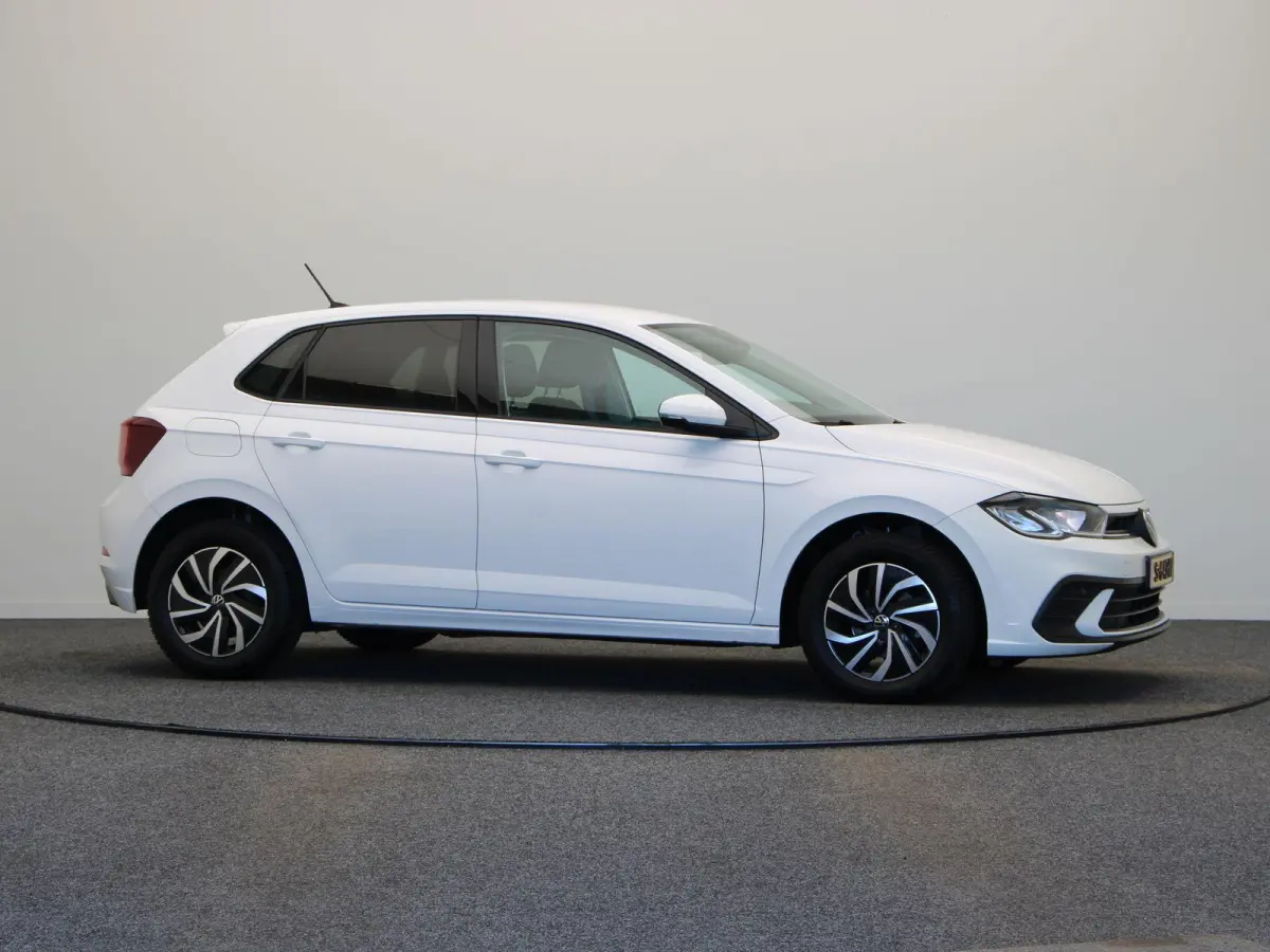 1.0 TSI Go | Parkeersensoren rondom |  Adaptieve Cruise Control | Apple Carplay & Android Auto |