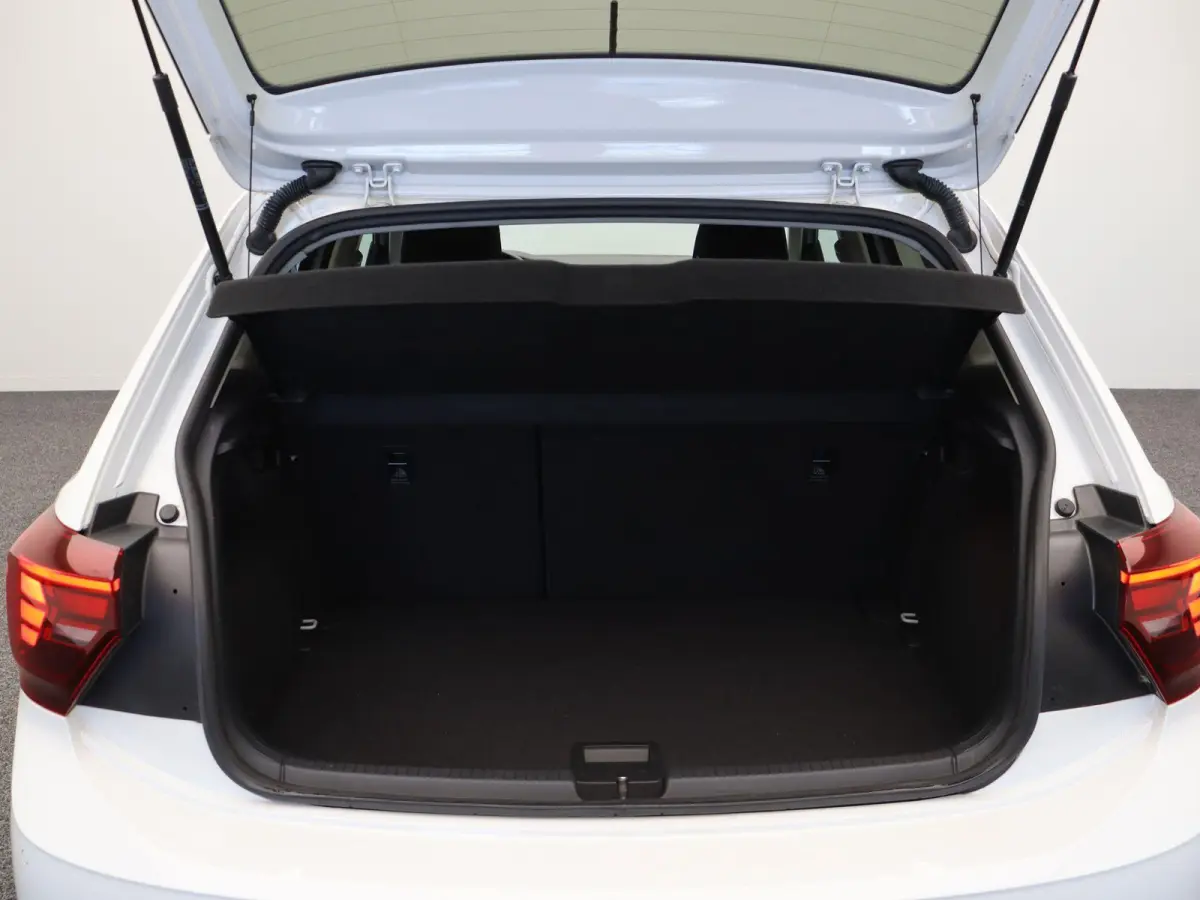 1.0 TSI Go | Parkeersensoren rondom |  Adaptieve Cruise Control | Apple Carplay & Android Auto |