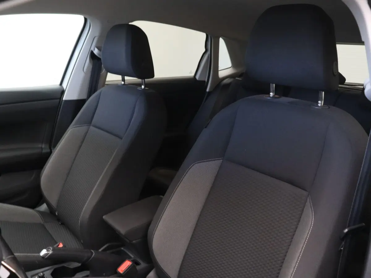 1.0 TSI Go | Parkeersensoren rondom |  Adaptieve Cruise Control | Apple Carplay & Android Auto |