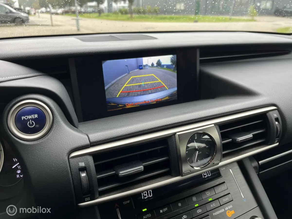 300h Hybrid Aut. Dealer onderhoud, Camera, Facelift