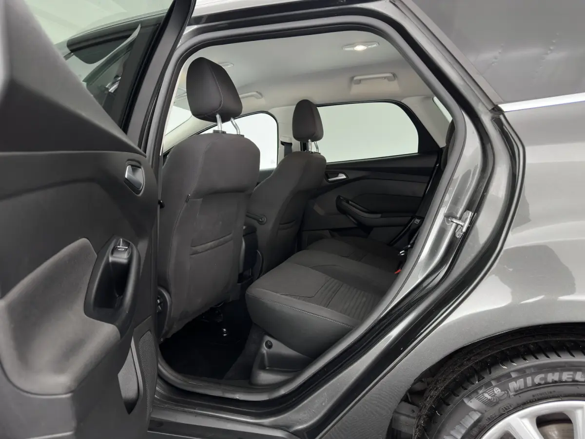 1.5 TDCI Titanium (INCL.BTW) *NAVI-FULLMAP | HEATED-COMFORTSEATS | CAMERA | KEYLESS | PRIVACY-GLASS | ECC | PDC | CRUISE | 16''ALU*