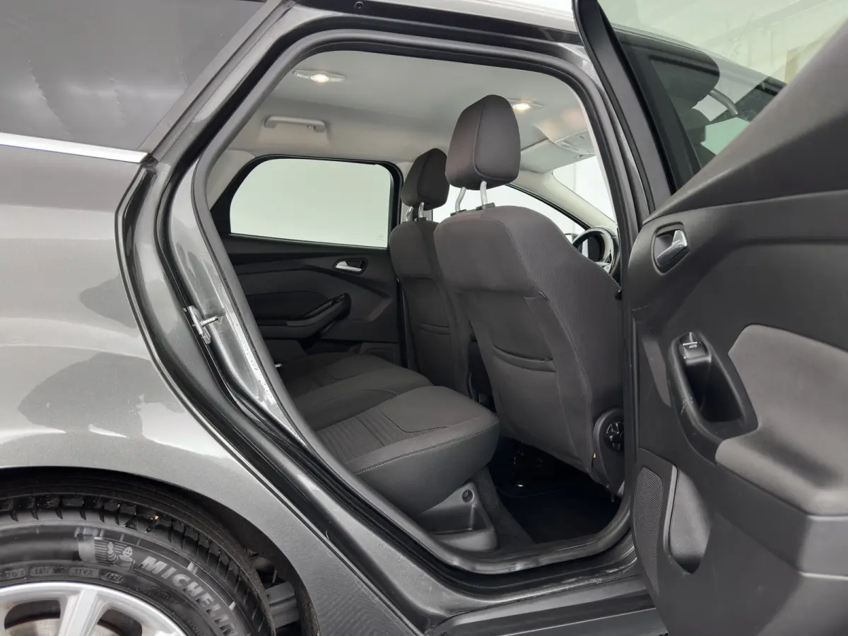 1.5 TDCI Titanium (INCL.BTW) *NAVI-FULLMAP | HEATED-COMFORTSEATS | CAMERA | KEYLESS | PRIVACY-GLASS | ECC | PDC | CRUISE | 16''ALU*
