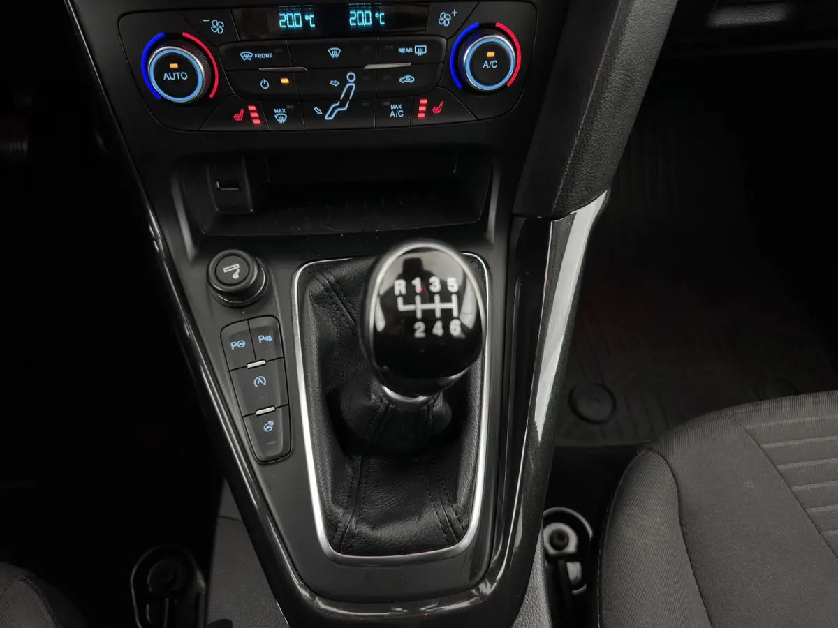 1.5 TDCI Titanium (INCL.BTW) *NAVI-FULLMAP | HEATED-COMFORTSEATS | CAMERA | KEYLESS | PRIVACY-GLASS | ECC | PDC | CRUISE | 16''ALU*