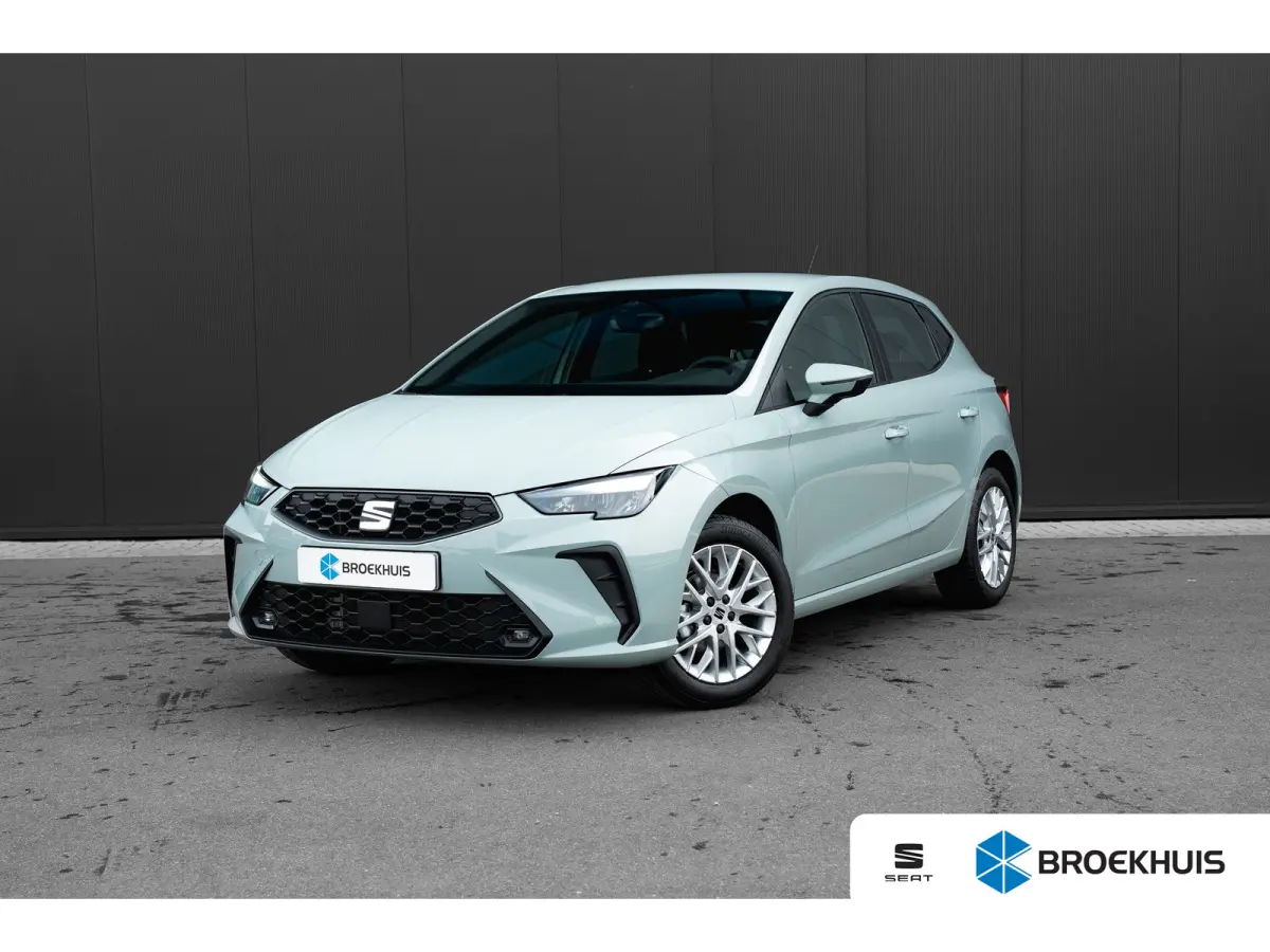 1.0 EcoTSI Style Plus | Airco | Cruise Control | 15" | Carplay | Parkeersensoren Achter