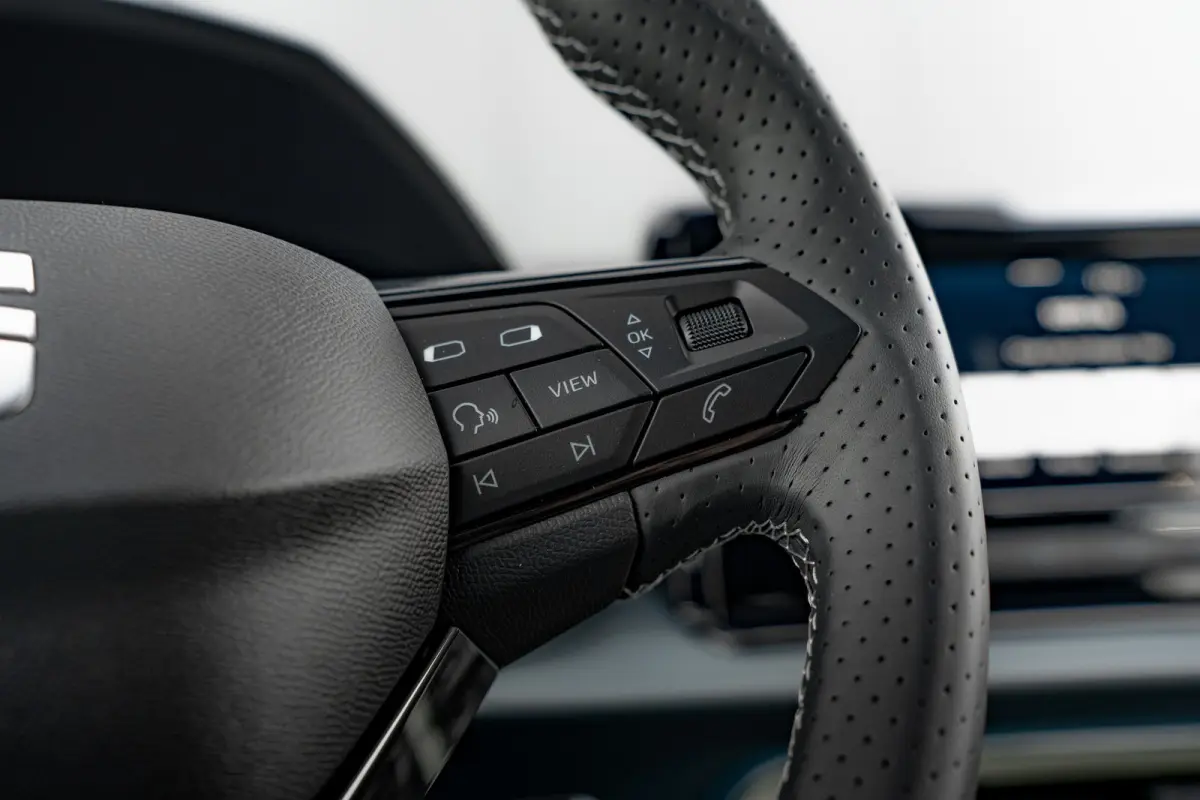 1.0 EcoTSI Style Plus | Airco | Cruise Control | 15" | Carplay | Parkeersensoren Achter
