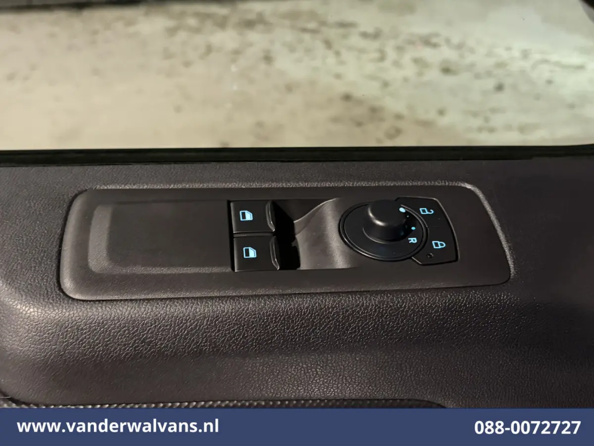 2.0 TDCI L2H1 Euro6 Airco | Camera | LED | Apple Carplay | Cruisecontrol Android Auto, Verwarmde voorruit, Parkeersensoren, Bijrijdersbank