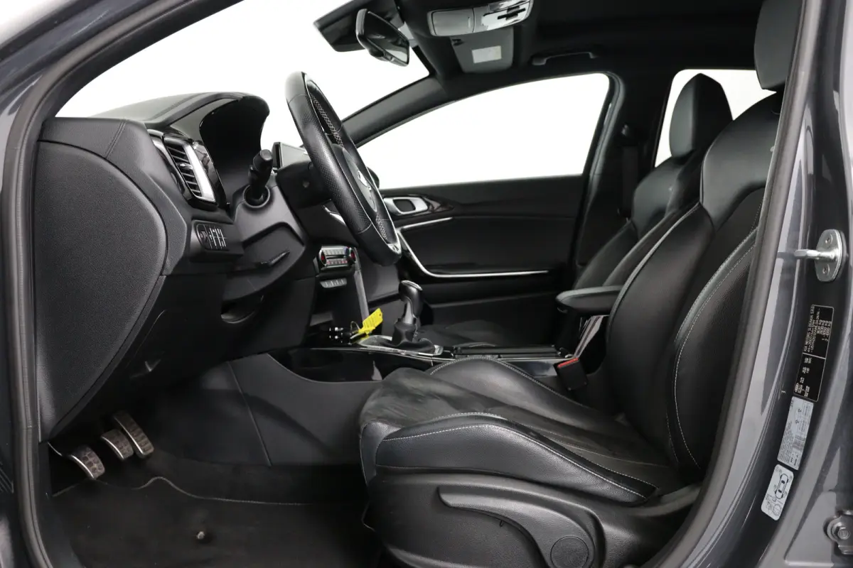 1.0 T-GDI GT-Line | Eerste Eigenaar! | Open Dak | Stoel/Stuurverwarming | Camera | Clima | Navi | Cruise Control | Keyless | Parkeersensoren | DAB