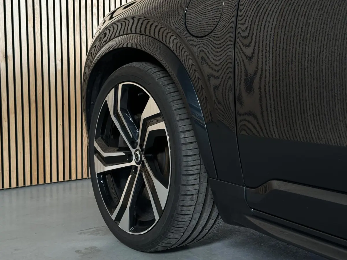 2.0 T8 Recharge AWD R-Design LONG RANGE|PANO|LUCHTVERING|TREKHAAK|H&K|HUD|360 CAM|22 INCH