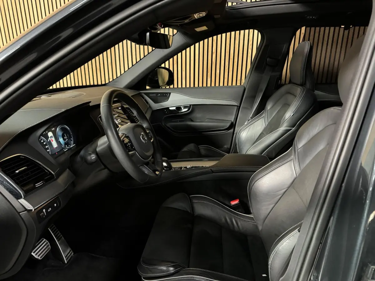 2.0 T8 Recharge AWD R-Design LONG RANGE|PANO|LUCHTVERING|TREKHAAK|H&K|HUD|360 CAM|22 INCH