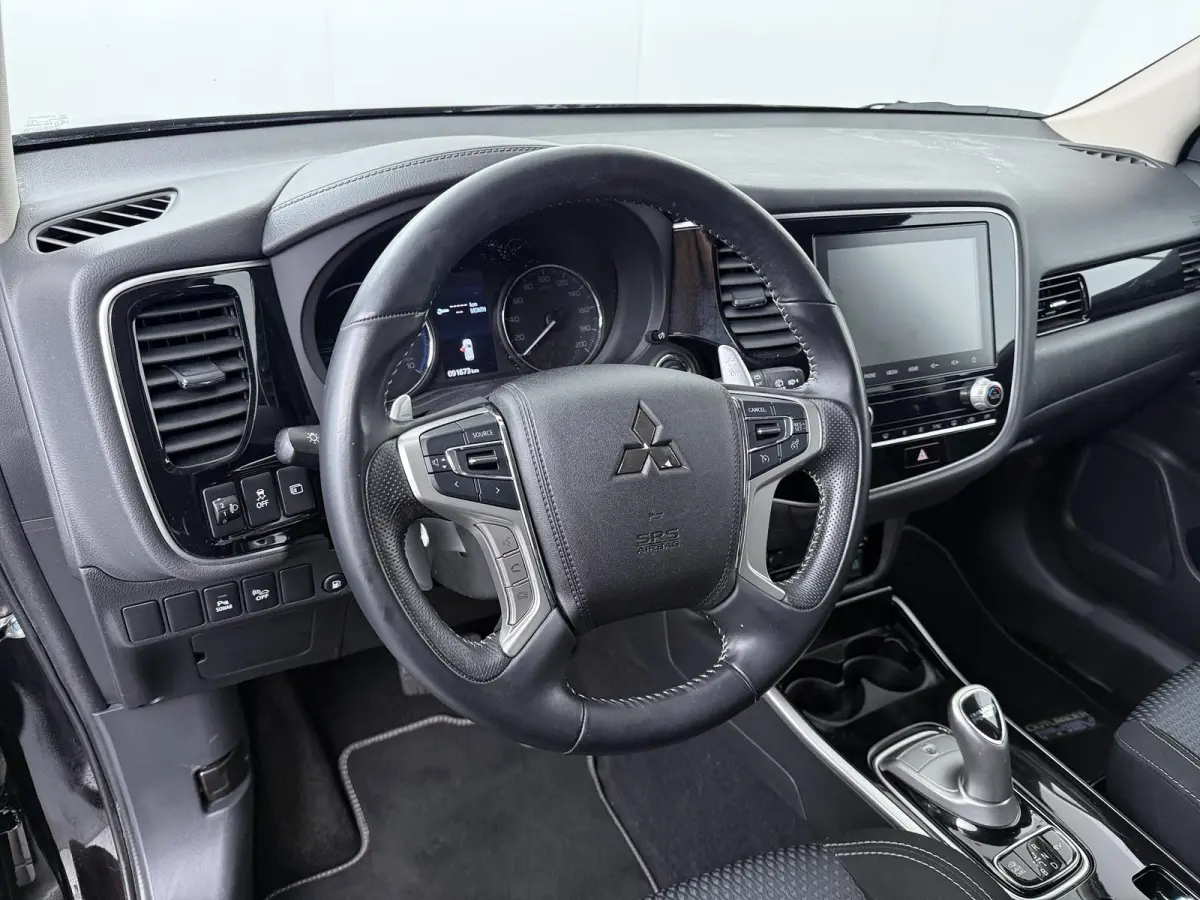 2.4 PHEV Pure | Parkeercamera | Apple Carplay/Android Auto | Stoelverw. |