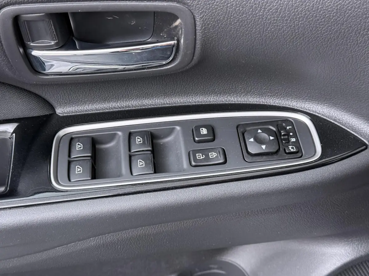 2.4 PHEV Pure | Parkeercamera | Apple Carplay/Android Auto | Stoelverw. |